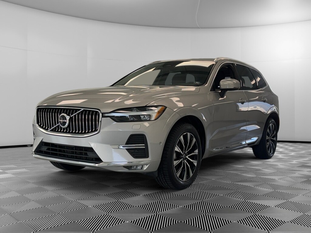 2023 Volvo XC60 B5 Plus photo 3