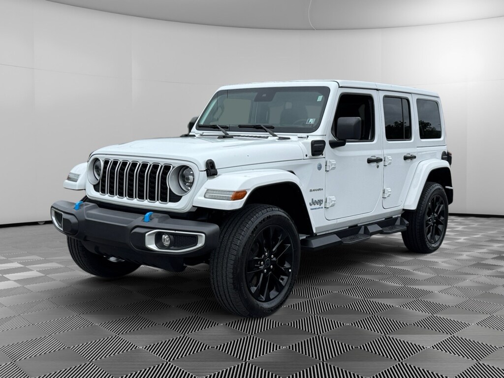 2024 Jeep Wrangler 4xe Sahara photo 3
