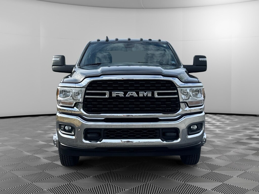 2023 Ram 3500 Big Horn photo 2