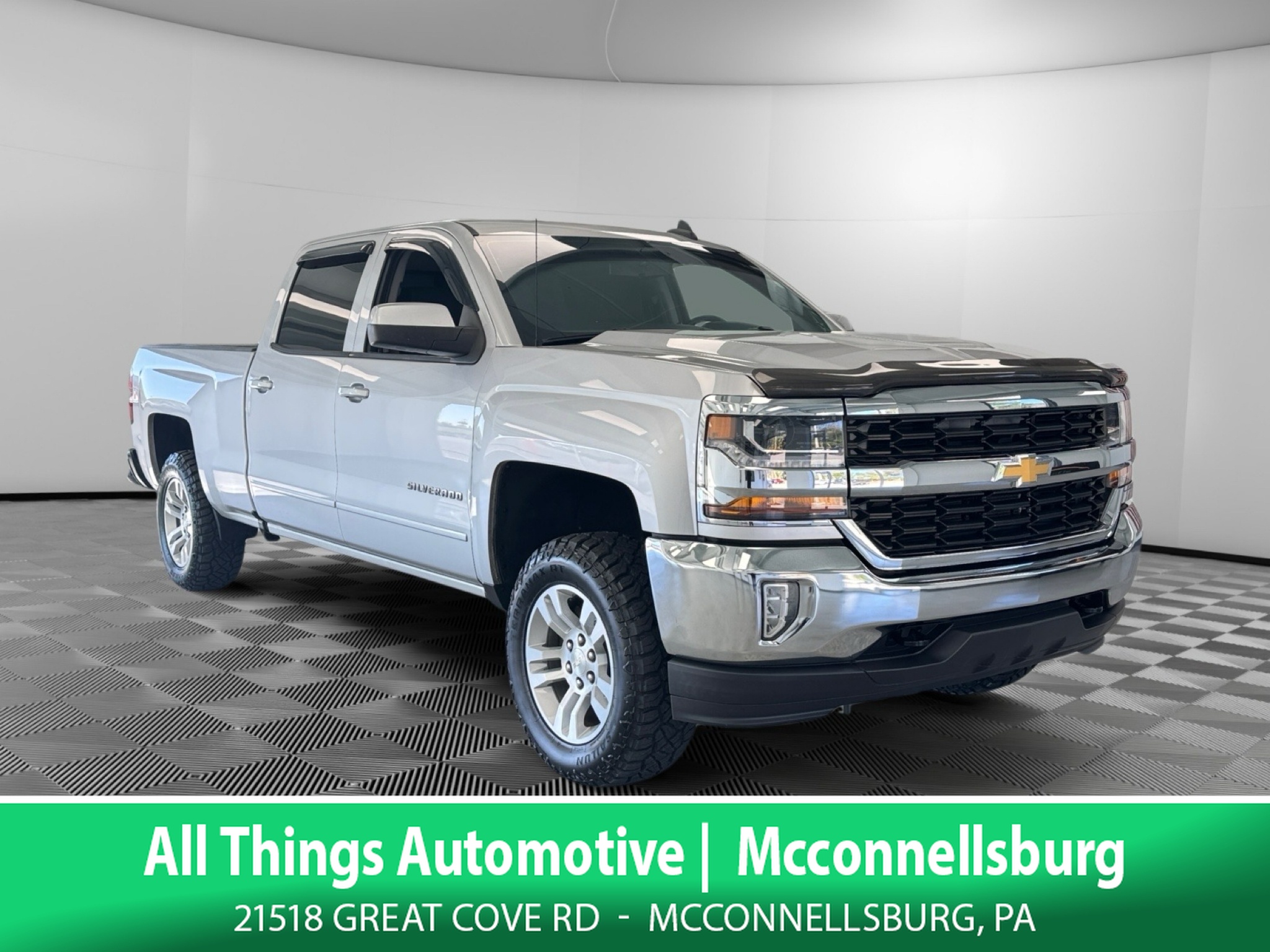 Used 2017 Chevrolet Silverado 1500 LT w/1LT Truck Crew Cab