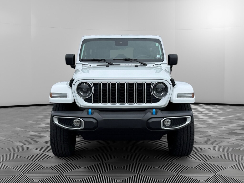 2024 Jeep Wrangler 4xe Sahara photo 2