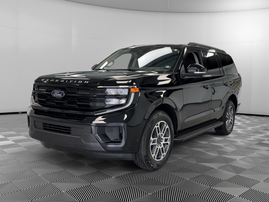 Used 2025 Ford Expedition Active SUV