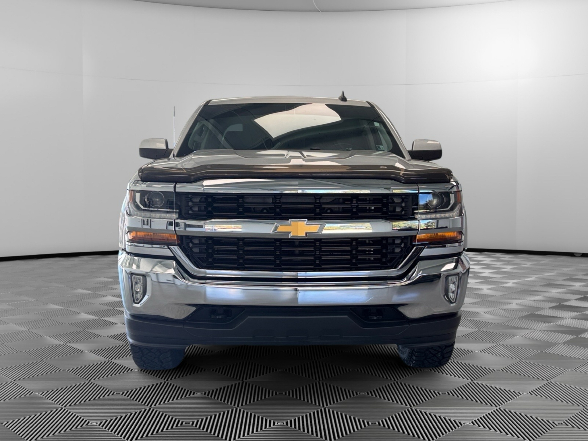 Used 2017 Chevrolet Silverado 1500 LT w/1LT Truck Crew Cab