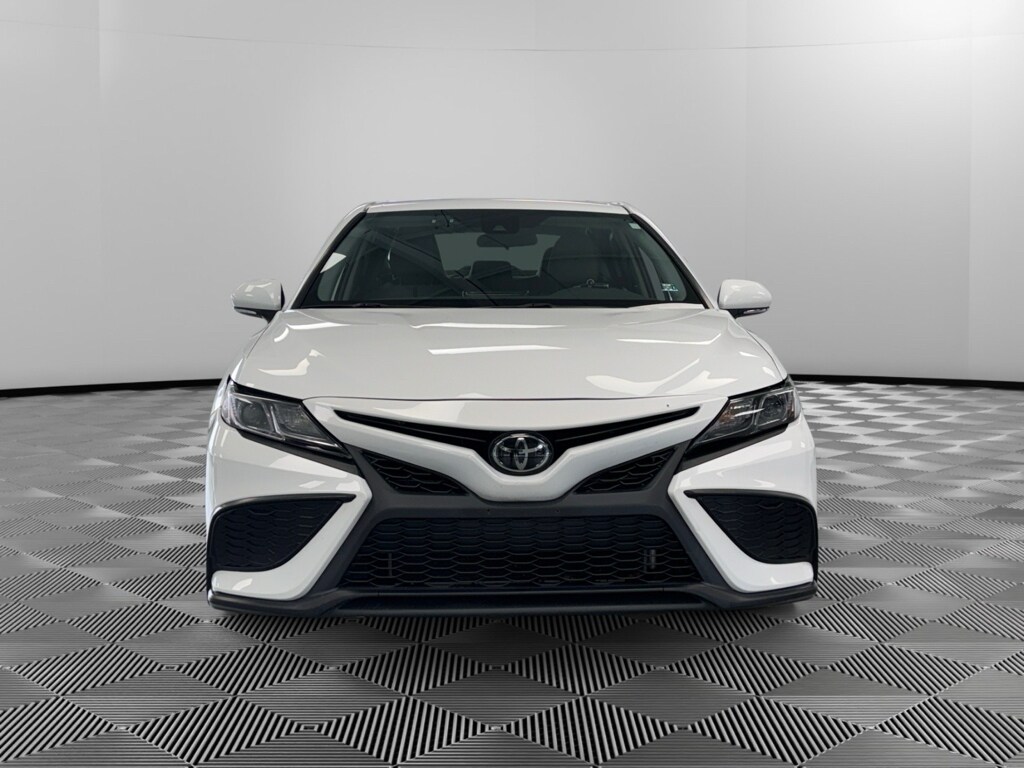 Used 2023 Toyota Camry SE Sedan