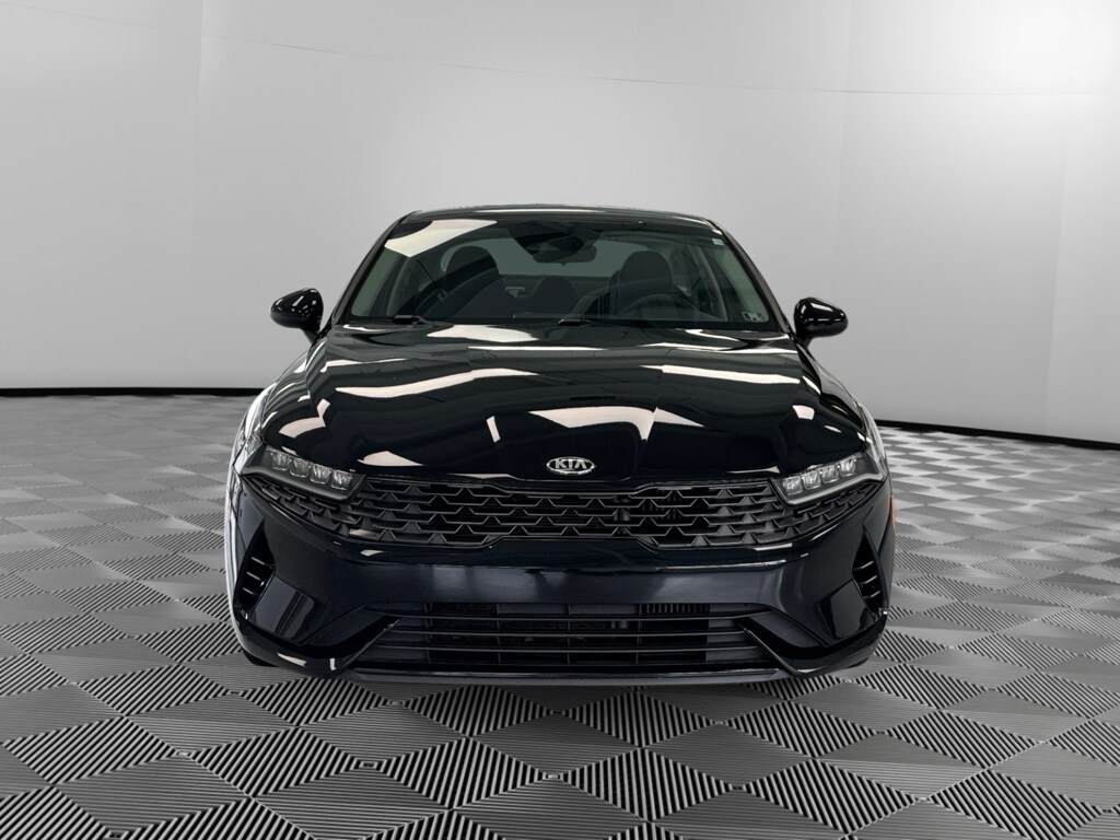 2021 Kia K5 LX photo 2