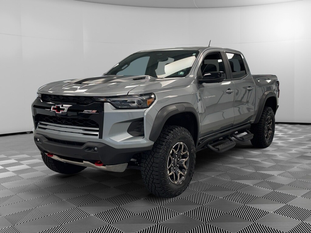 Used 2025 Chevrolet Colorado ZR2 Truck Crew Cab