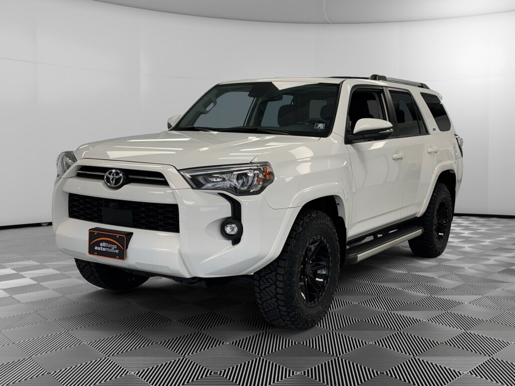 2023 Toyota 4Runner SR5 Premium photo 3