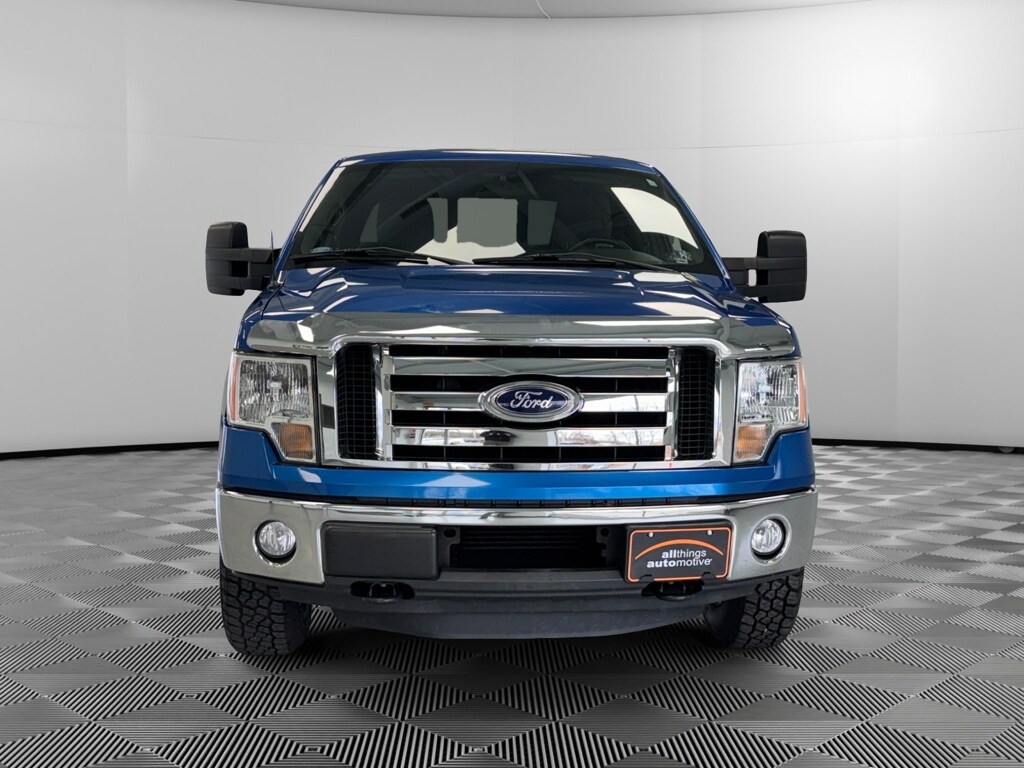 2012 Ford F-150 XLT photo 2