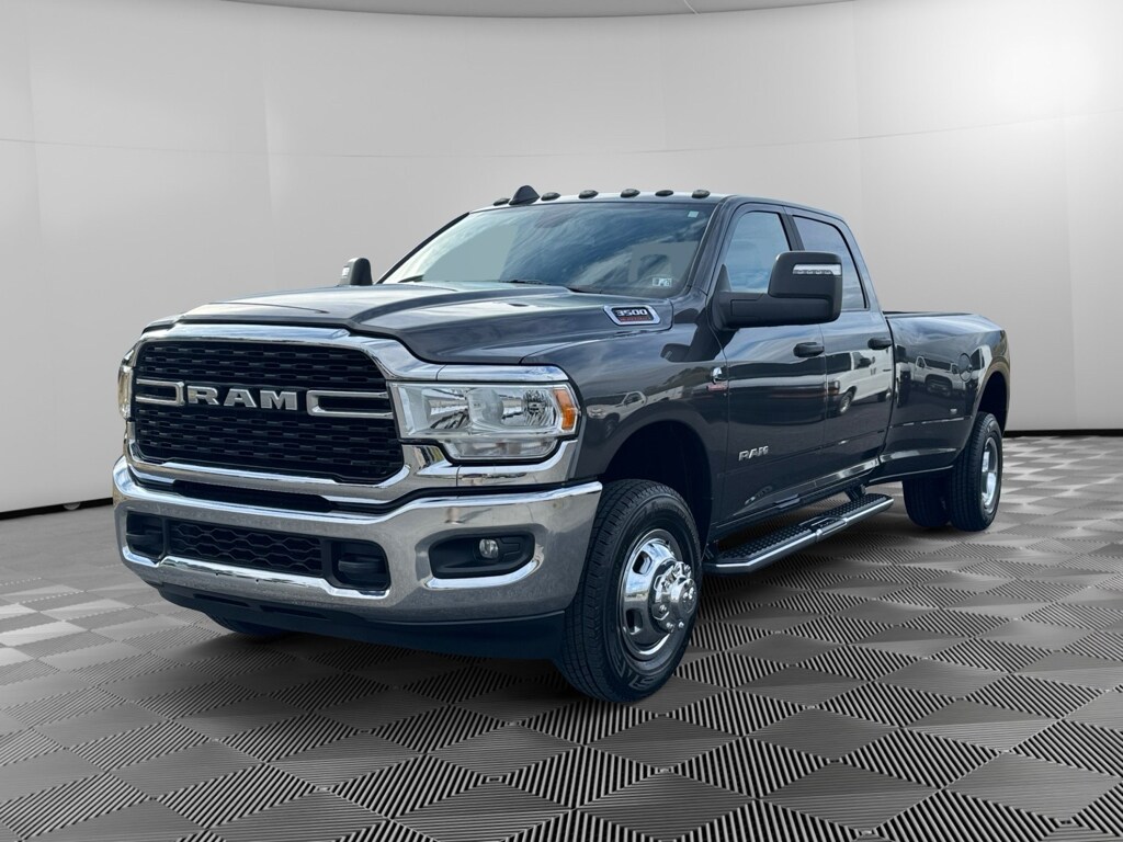 2023 Ram 3500 Big Horn photo 3