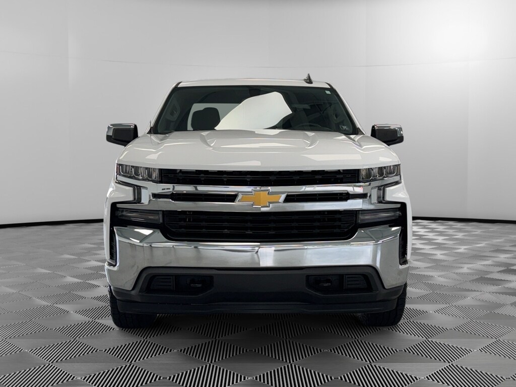 2020 Chevrolet Silverado 1500 LT photo 2