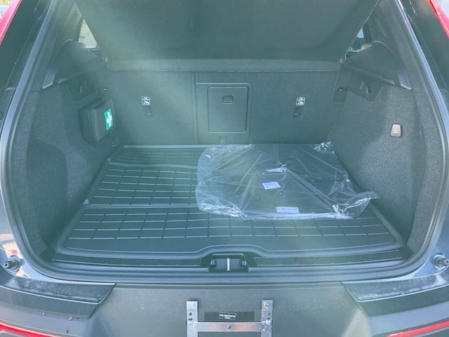 2026 Volvo XC40 Ultra - Photo 12