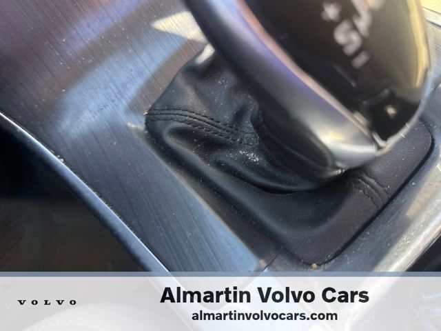 Used 2016 Volvo XC60 T6 with VIN YV449MRK2G2881007 for sale in Shelburne, VT