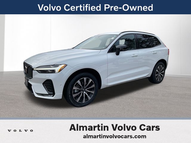2023 Volvo XC60 Plus's photo