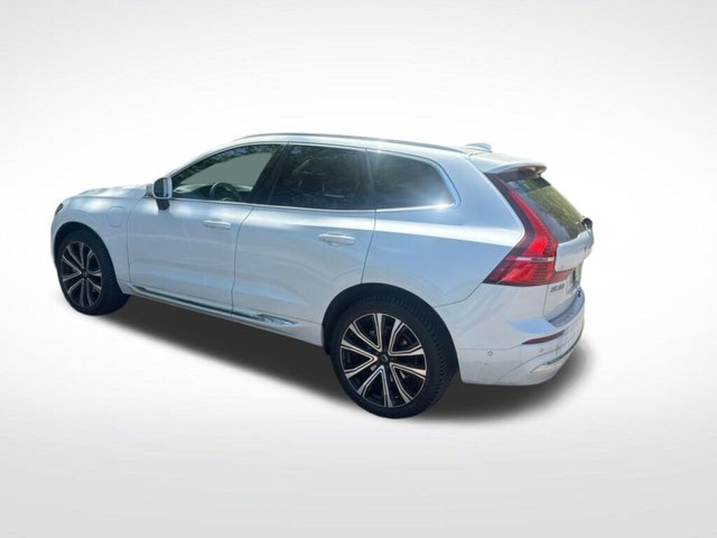 Certified 2023 Volvo XC60 Recharge Plug-In Hybrid Ultimate Bright SUV