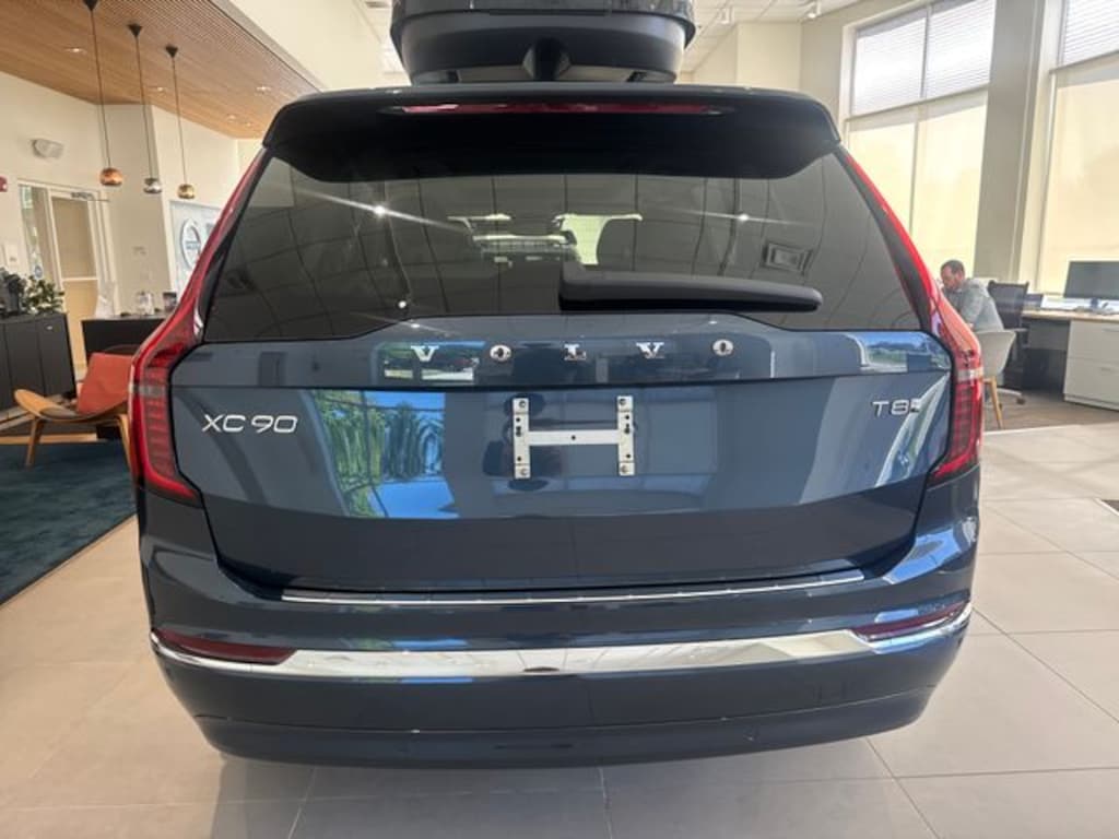 New 2026 Volvo XC90 plug-in hybrid T8 Ultra 7-Seater SUV
