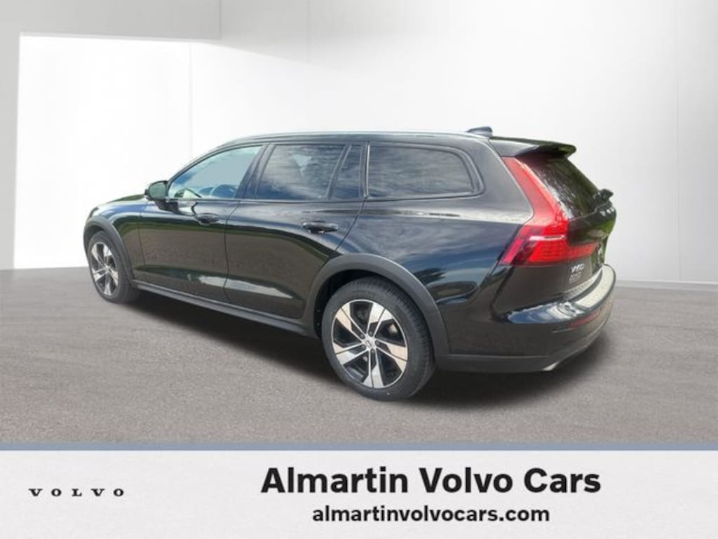 Used 2020 Volvo V60 Cross Country T5 Wagon