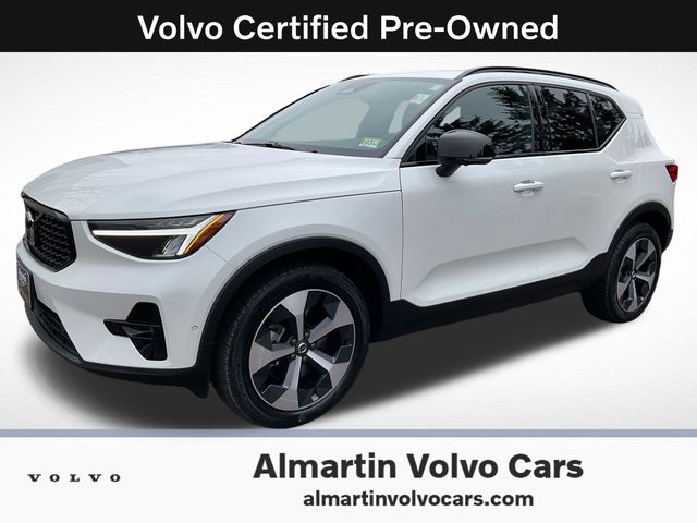 2025 Volvo XC40 Plus