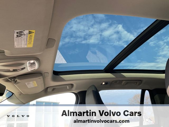 Certified 2022 Volvo XC90 Momentum with VIN YV4A22PK1N1833984 for sale in Shelburne, VT
