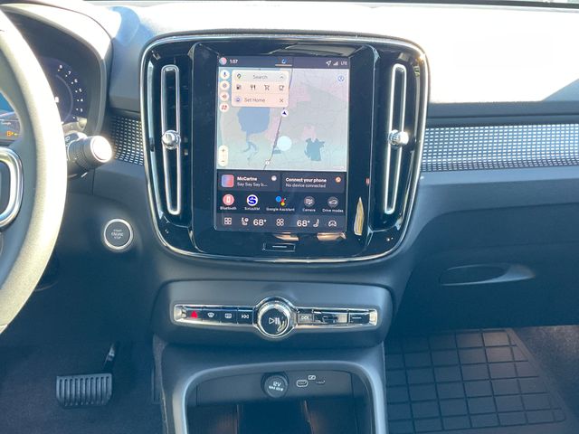 2026 Volvo XC40 Ultra Black Edition - Photo 24