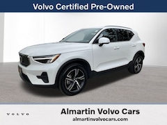 2025 Volvo XC40 B5 Core Bright Theme SUV For Sale in near Burlington,VT