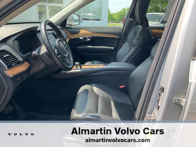 2023 Volvo XC90 B5 AWD Plus photo 3