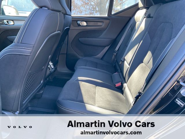 2026 Volvo XC40 Ultra Black Edition - Photo 10