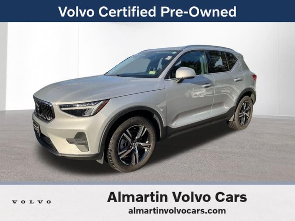 Certified 2025 Volvo XC40 B5 Core Bright Theme SUV