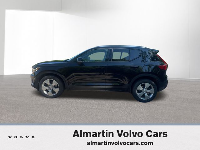 Used 2019 Volvo XC40 Momentum with VIN YV4162UK5K2126319 for sale in Shelburne, VT