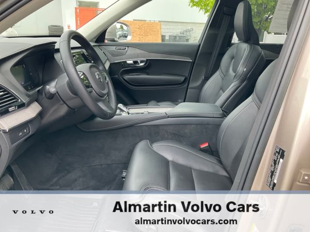 Certified 2023 Volvo XC90 Recharge Plug-In Hybrid Ultimate 6-Seater SUV