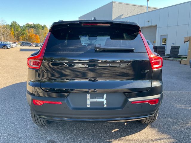 2026 Volvo XC40 Ultra Black Edition - Photo 11