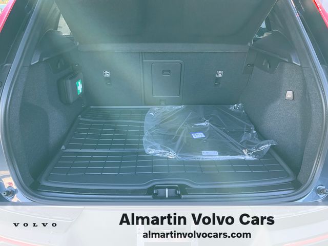 2026 Volvo XC40 Ultra - Photo 12