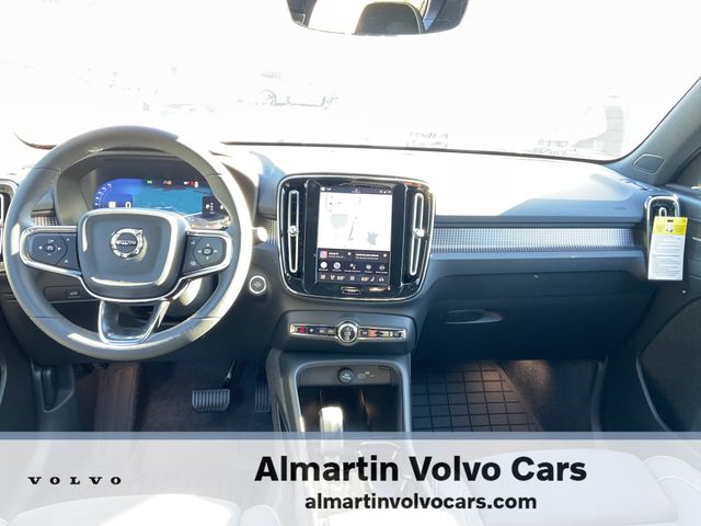 2026 Volvo XC40 Ultra Black Edition - Photo 18