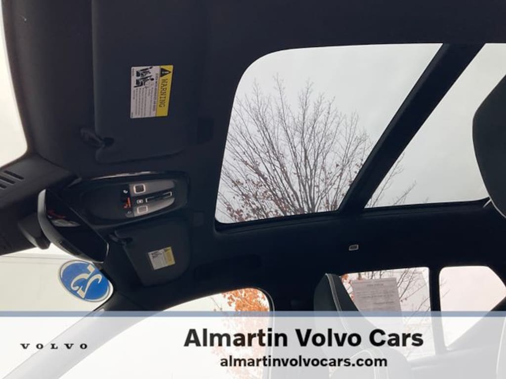 Certified 2025 Volvo XC40 B5 Plus Dark Theme SUV