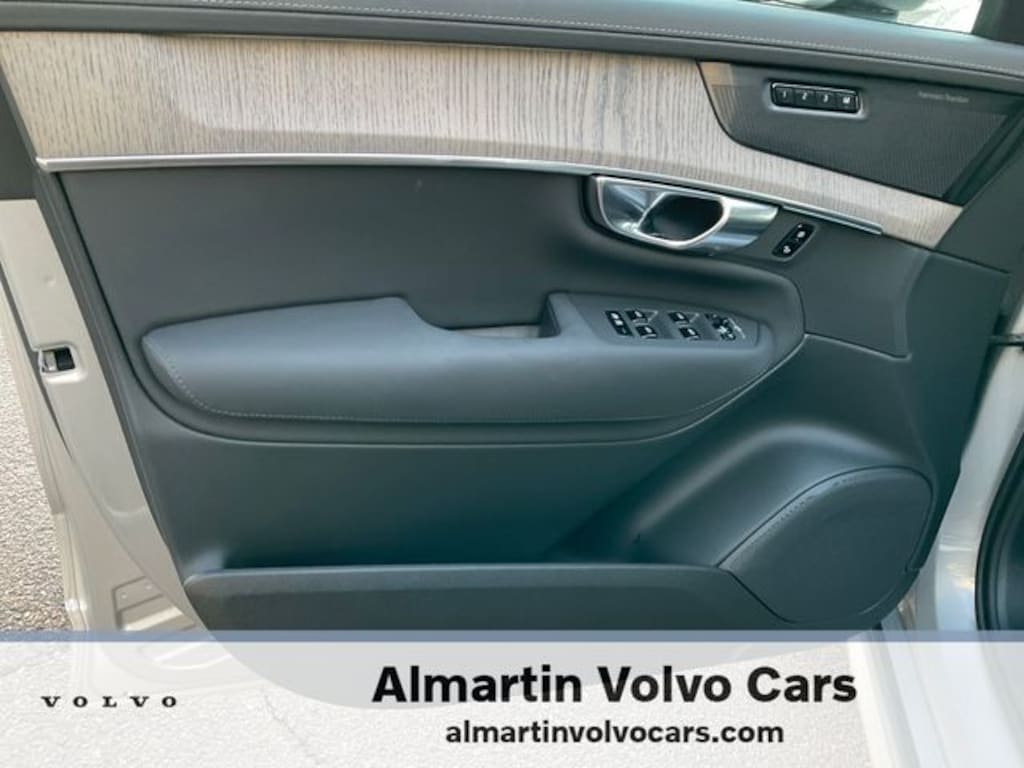 Certified 2025 Volvo XC90 B6 (2025.5) Ultra 6-Seater SUV