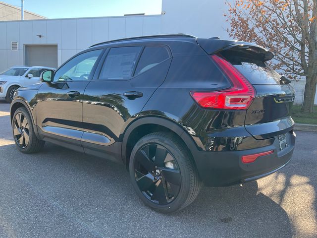 2026 Volvo XC40 Ultra Black Edition - Photo 9