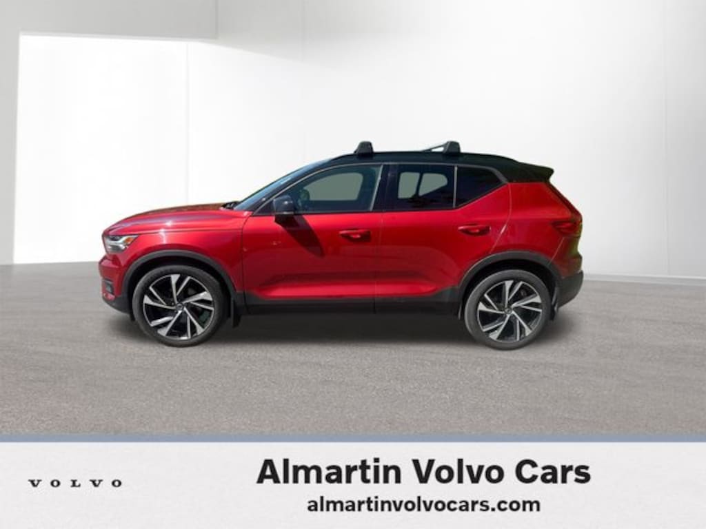 Used 2019 Volvo XC40 T5 R-Design SUV