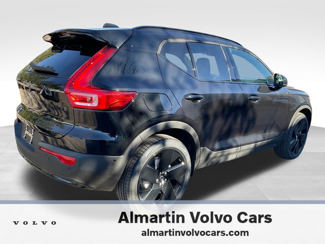 2026 Volvo XC40 Ultra Black Edition - Photo 13