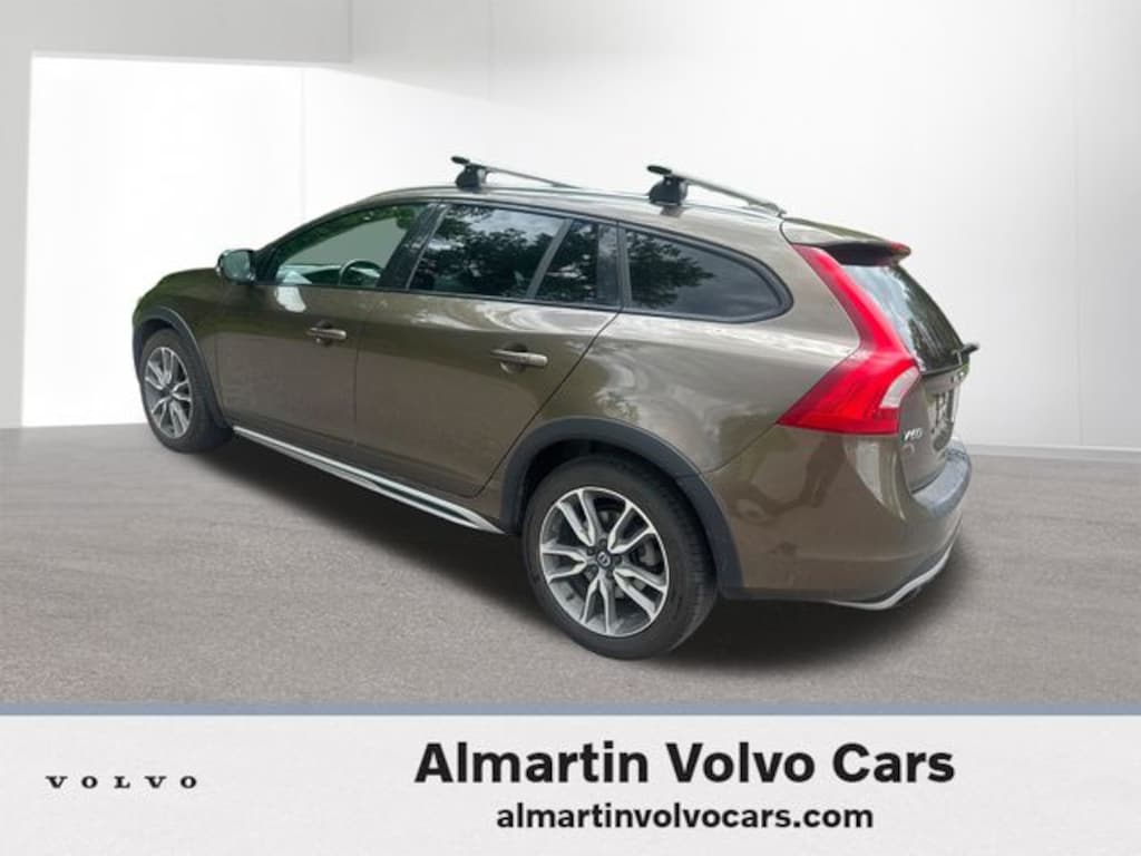 Used 2017 Volvo V60 Cross Country T5 AWD Platinum Wagon