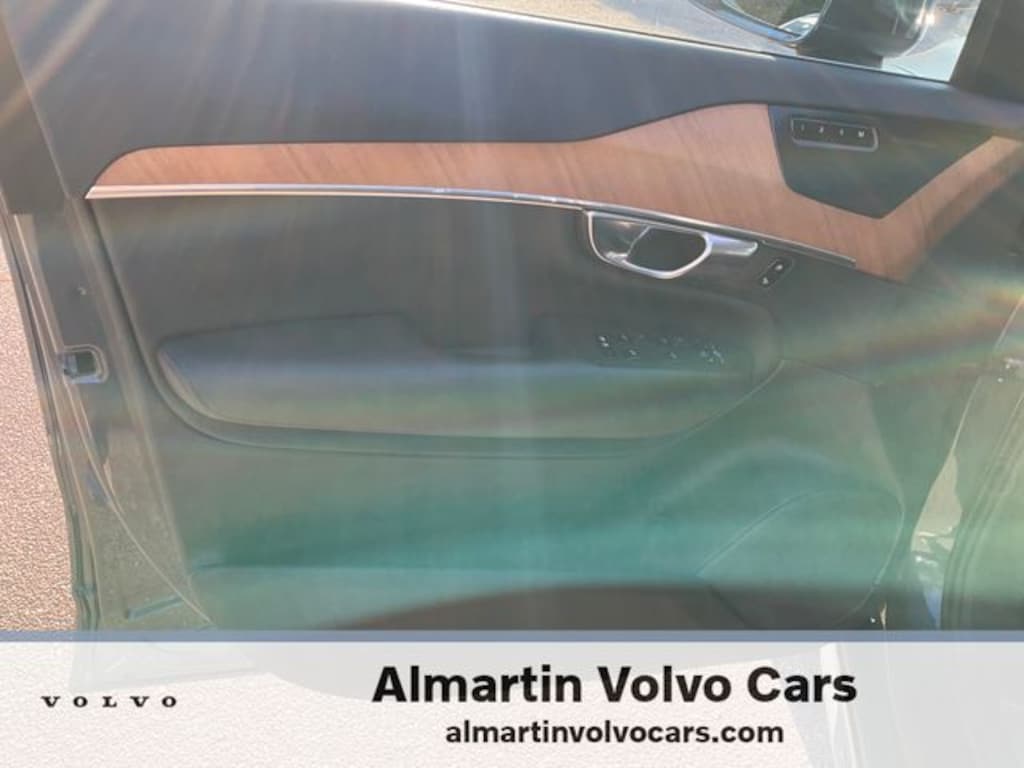 Used 2022 Volvo XC90 Recharge Plug-In Hybrid eAWD Inscription Expression 7 Seater SUV