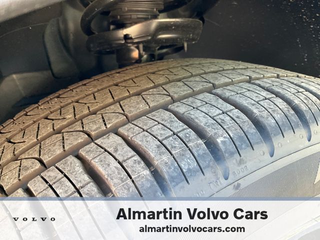 2026 Volvo XC40 Ultra Black Edition - Photo 8