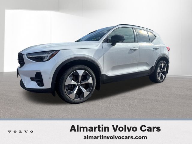 2023 Volvo XC40 Plus
