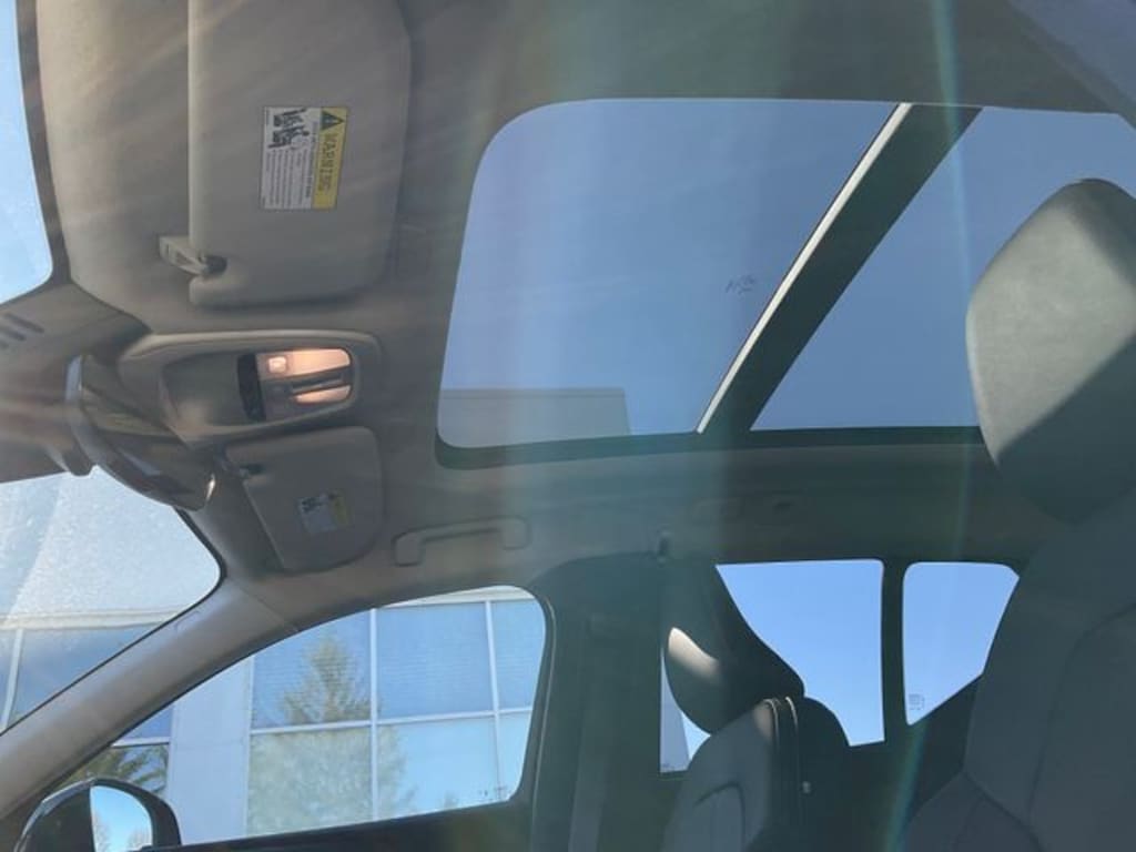 New 2026 Volvo XC40 B5 Ultra SUV