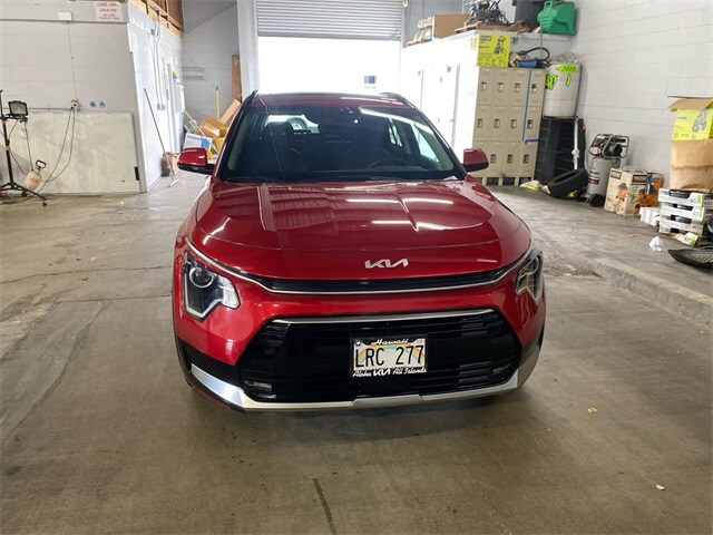 2024 Kia Niro EX Touring photo 2