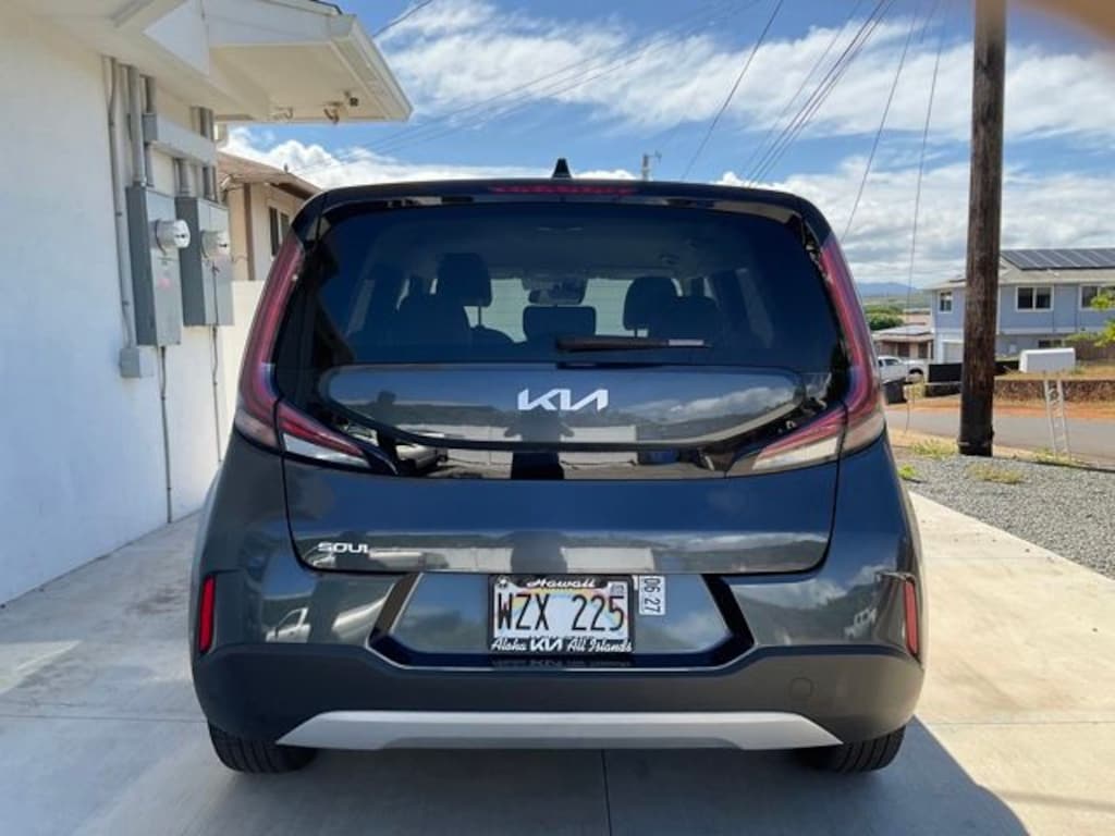 Used 2025 Kia Soul LX Hatchback