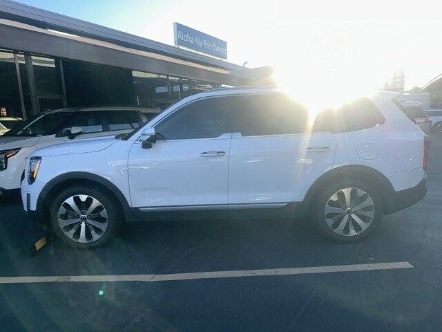 2021 Kia Telluride S photo 2