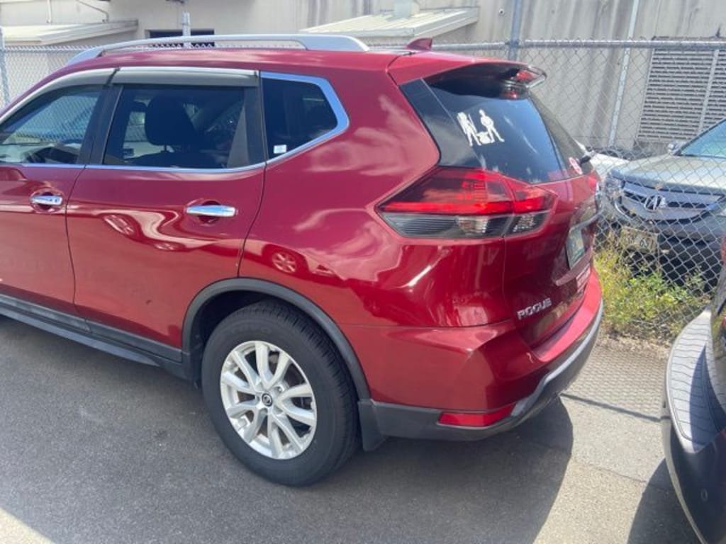 Used 2018 Nissan Rogue Hybrid SV SUV