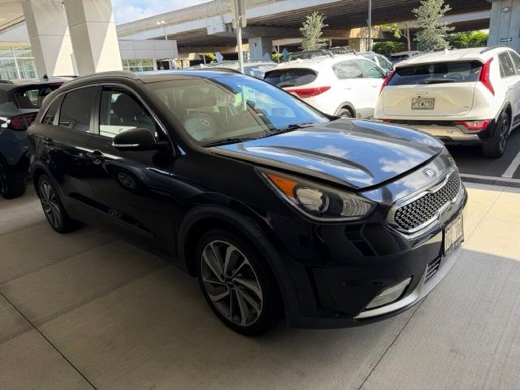 Used 2017 Kia Niro Touring SUV