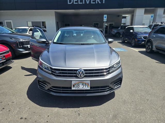 2016 Volkswagen Passat 1.8T R-Line Auto PZEV's photo