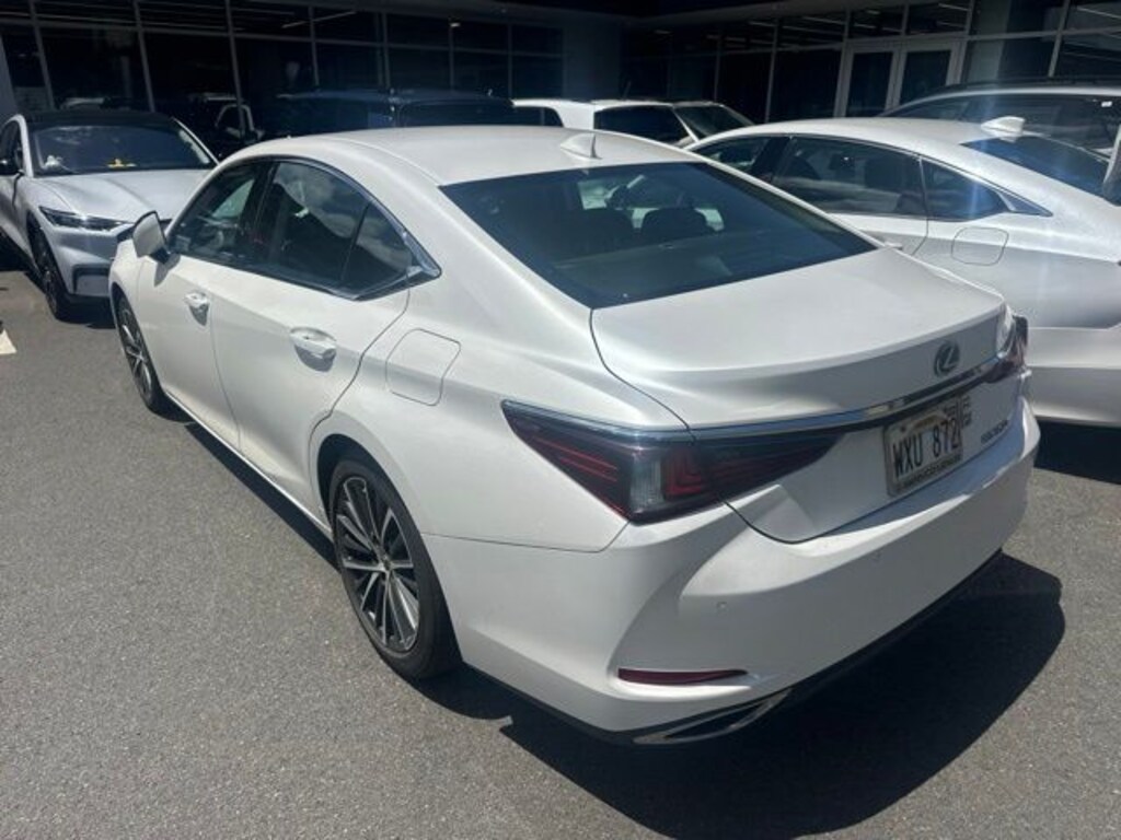 Used 2023 Lexus ES 350 Luxury Sedan