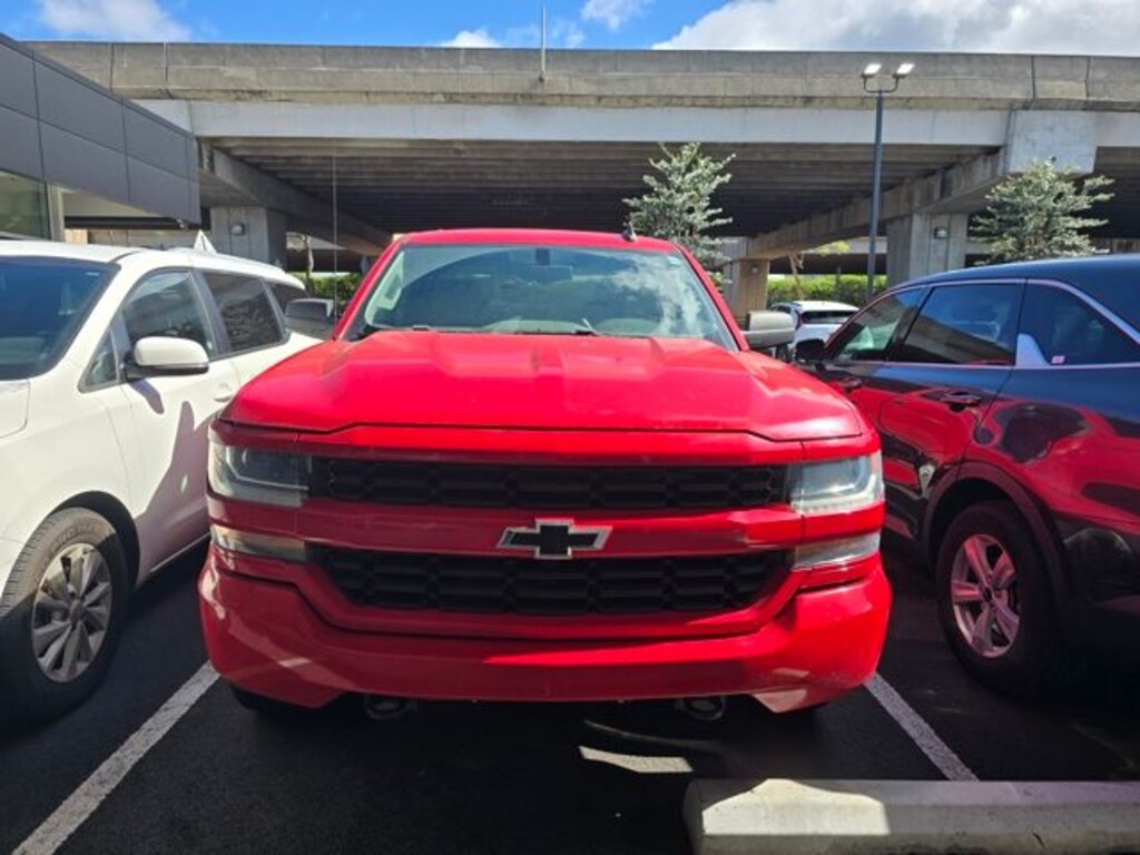 Used 2018 Chevrolet Silverado 1500 Silverado Custom Truck Crew Cab